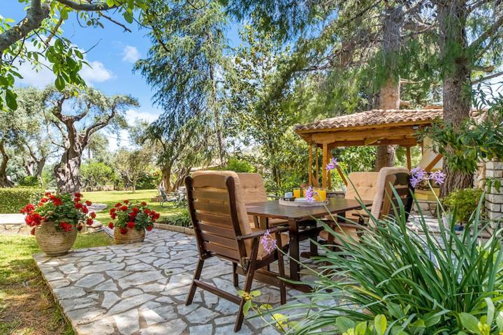 Poly's Lefkada Apartment